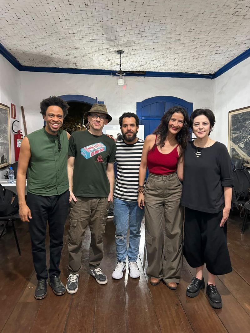 Entrevista com a Banda Pato Fu em Betim